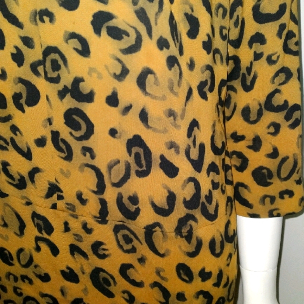 SHEATH LEOPARD PRINT DRESS 👗 - Picture 2 of 4